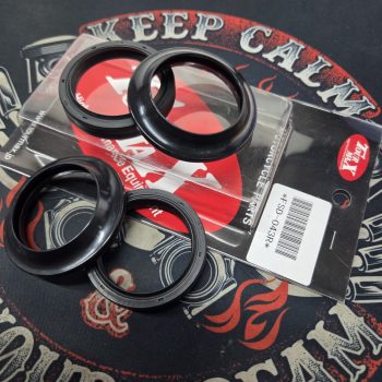 Пыльники, сальники вилки Tourmax FSD-043R 43*55*9,5/10