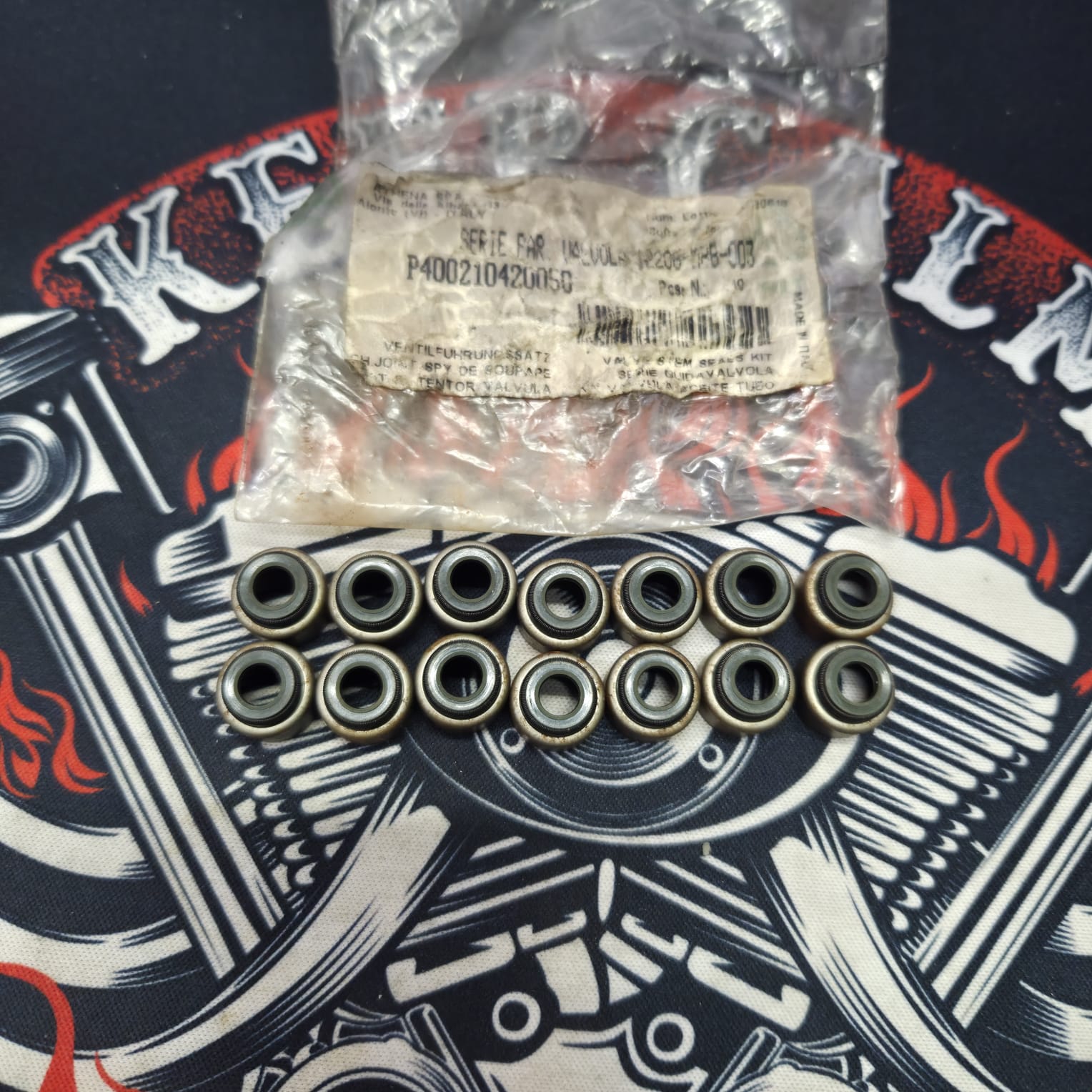 Колпачки маслосъёмные Athena P400210420050 Honda VTR SP-1, SP-2, 1000F, Varadero Выпуск аналог 12208-MBB-003