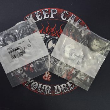 Прокладка свечных колодцев Athena S410510015016 Suzuki GSF 600/650/1200 Bandit 95-06, GSX 600/750/1100F 88-96, GSXR 750/1100 85-92 кросс: 11179-27A02-000 11179-27A03-000