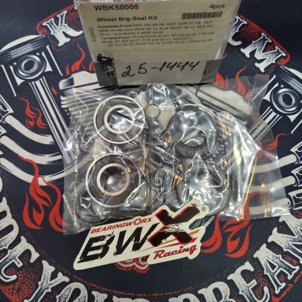 Подшипники переднего колеса BWX WBK50005 Kawasaki KLX 650 93-96, Yamaha YZ 125/250 83-91, XT 600 84-95 аналог AllBalls 25-1444