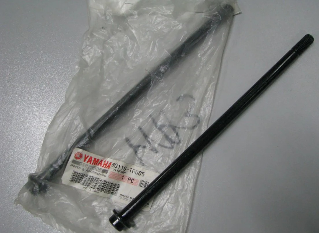 Болт крепления ДВС Yamaha 90110-10005-00