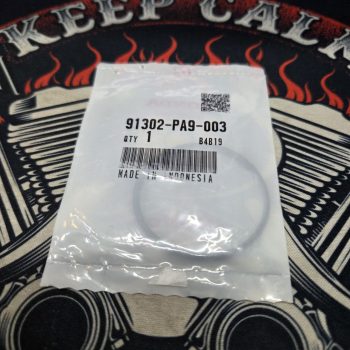 Уплотнительное кольцо крышки масляного фильтра O-Ring Honda 91302‑PA9‑003 (39,8 × 2,2 мм)