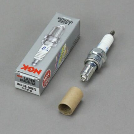 NGK Свечи зажигания IMR9E-9HES (7556)